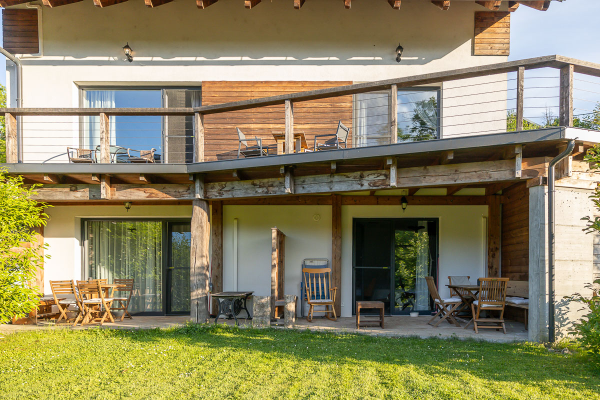 Het prive terrasje bij de studio
