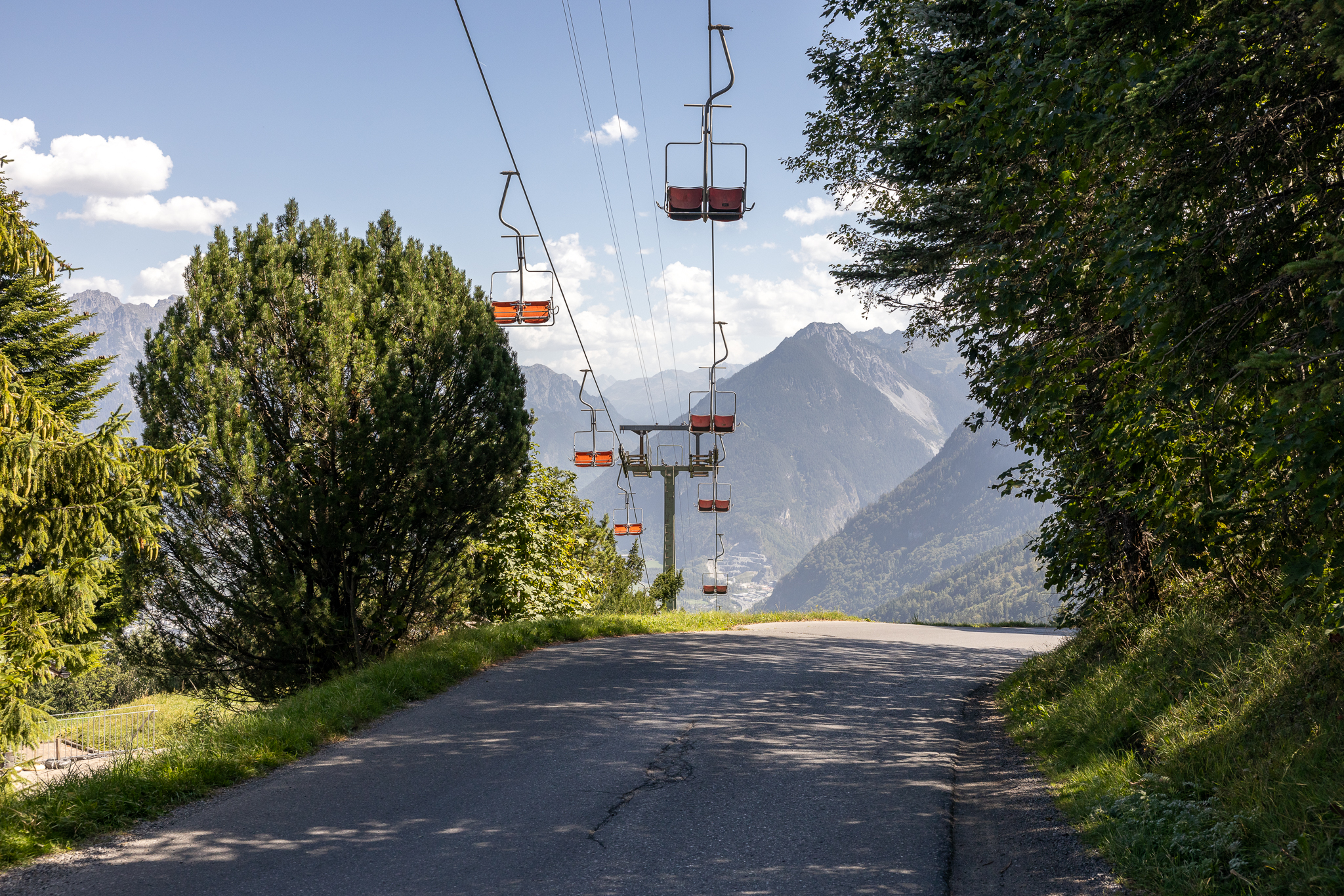 Stoeltjeslift vanuit het dal